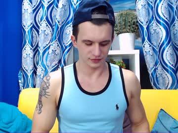 estonian_showman chaturbate