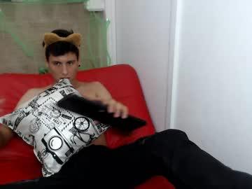 froustt_18 chaturbate