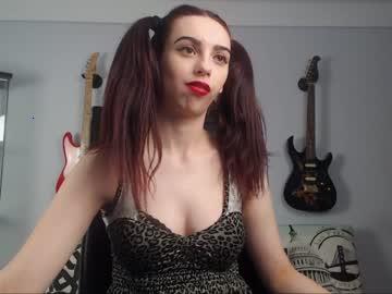 genevievelove chaturbate