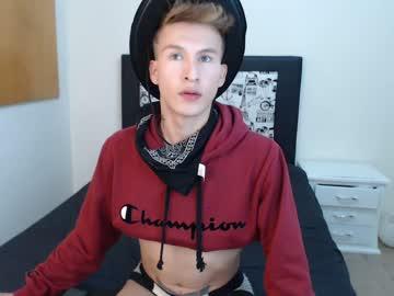 golden_cum_c chaturbate