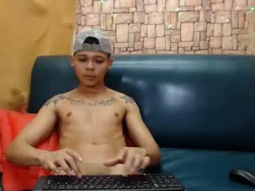 guys_hot_2 chaturbate