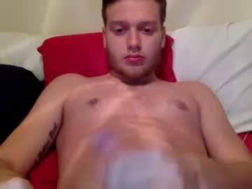 guyxxxsolo chaturbate