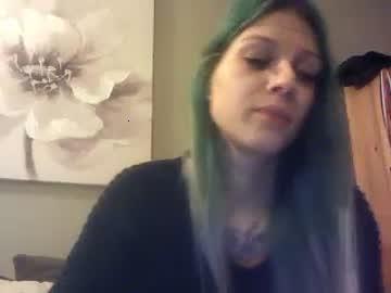 heylelbbgrl chaturbate