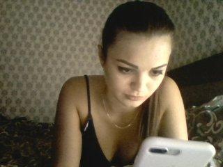 hilary555 bongacams