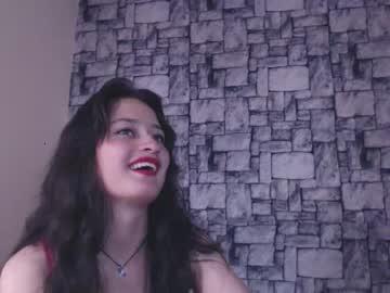 hilarymills18 chaturbate