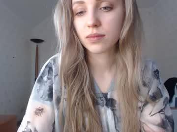 holly_angel chaturbate