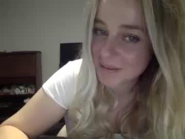 hollybbgxx chaturbate