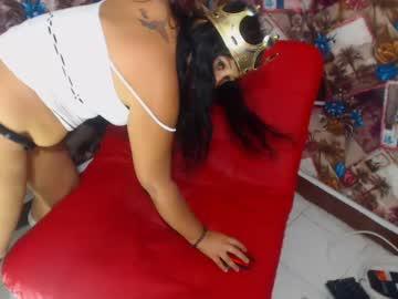 holy_nicol chaturbate