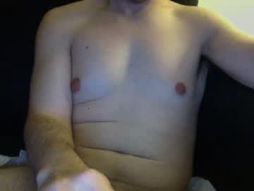 horny4muscles chaturbate