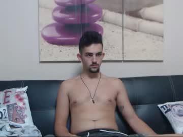 hot_andreww chaturbate