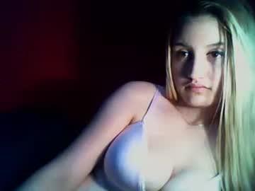 isa_kerry chaturbate