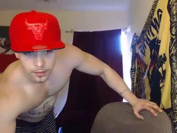 izak144 chaturbate