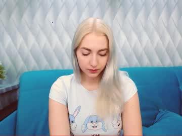 jinnie_white chaturbate