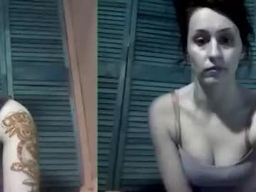 juliah27 chaturbate