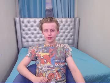 junior_warhol chaturbate