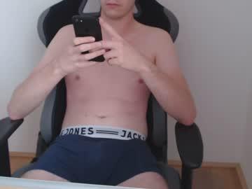 justforcum_1995 chaturbate