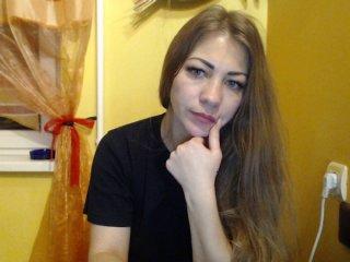 Kamilla-18 bongacams