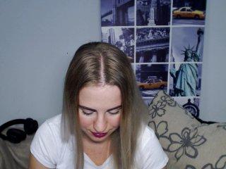 KarinaLIVE bongacams