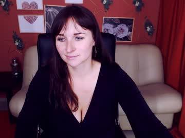 karinella_x chaturbate