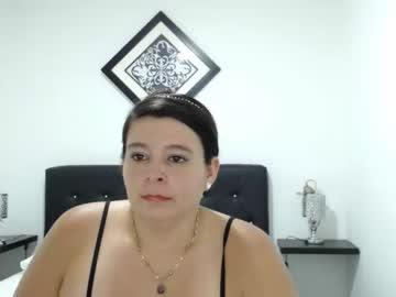 karlalovee_ chaturbate