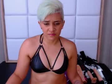 kinkifoxzy chaturbate