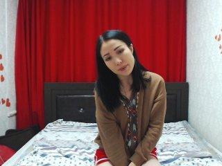 KiraFoxxx bongacams