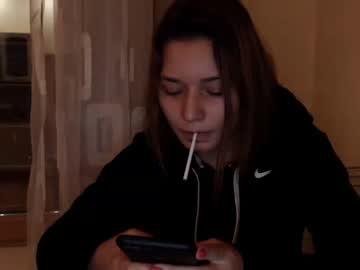 kira_giddy chaturbate