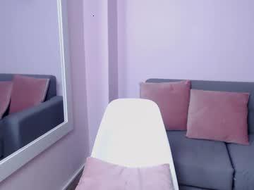 kira_mena chaturbate