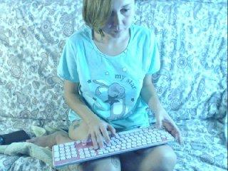 Kitty1825 bongacams