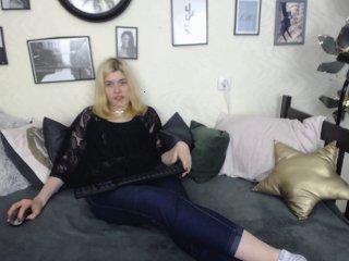 LaraJames bongacams