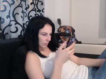 larysssdoll chaturbate