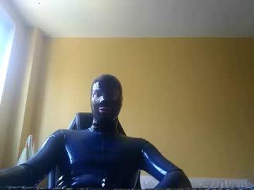 latexbreath chaturbate