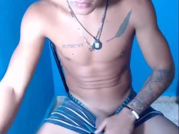 latinsboycumforcum chaturbate