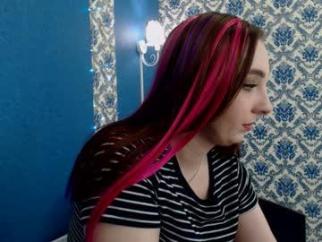 laura_boe chaturbate