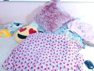 lauramontes43 bongacams