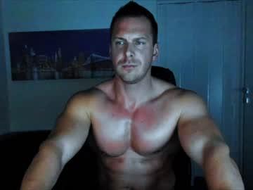 leoboyf4f chaturbate