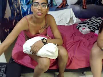 lina2306 chaturbate