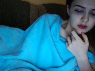 LittleShyGirl bongacams