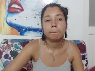 littlebitch4uu chaturbate