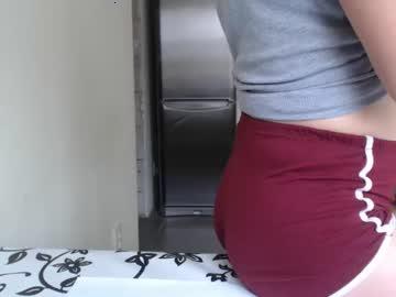 littleviolett18 chaturbate