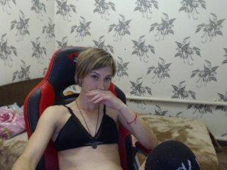 LizaLarson bongacams