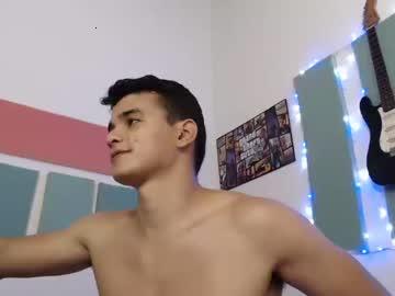 loganhot22 chaturbate