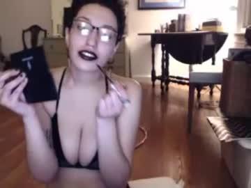 loinessxxx chaturbate