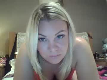 lou2305 chaturbate