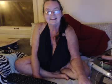 lustywench chaturbate