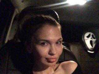 Malvina000 bongacams