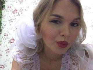 Malvina000 bongacams