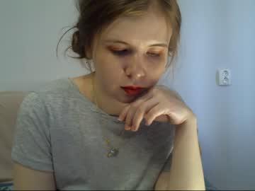 melina_strawberry chaturbate