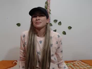 mialinda2 chaturbate