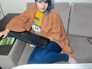 mikkiallowers chaturbate